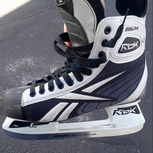 Men's hockey skates